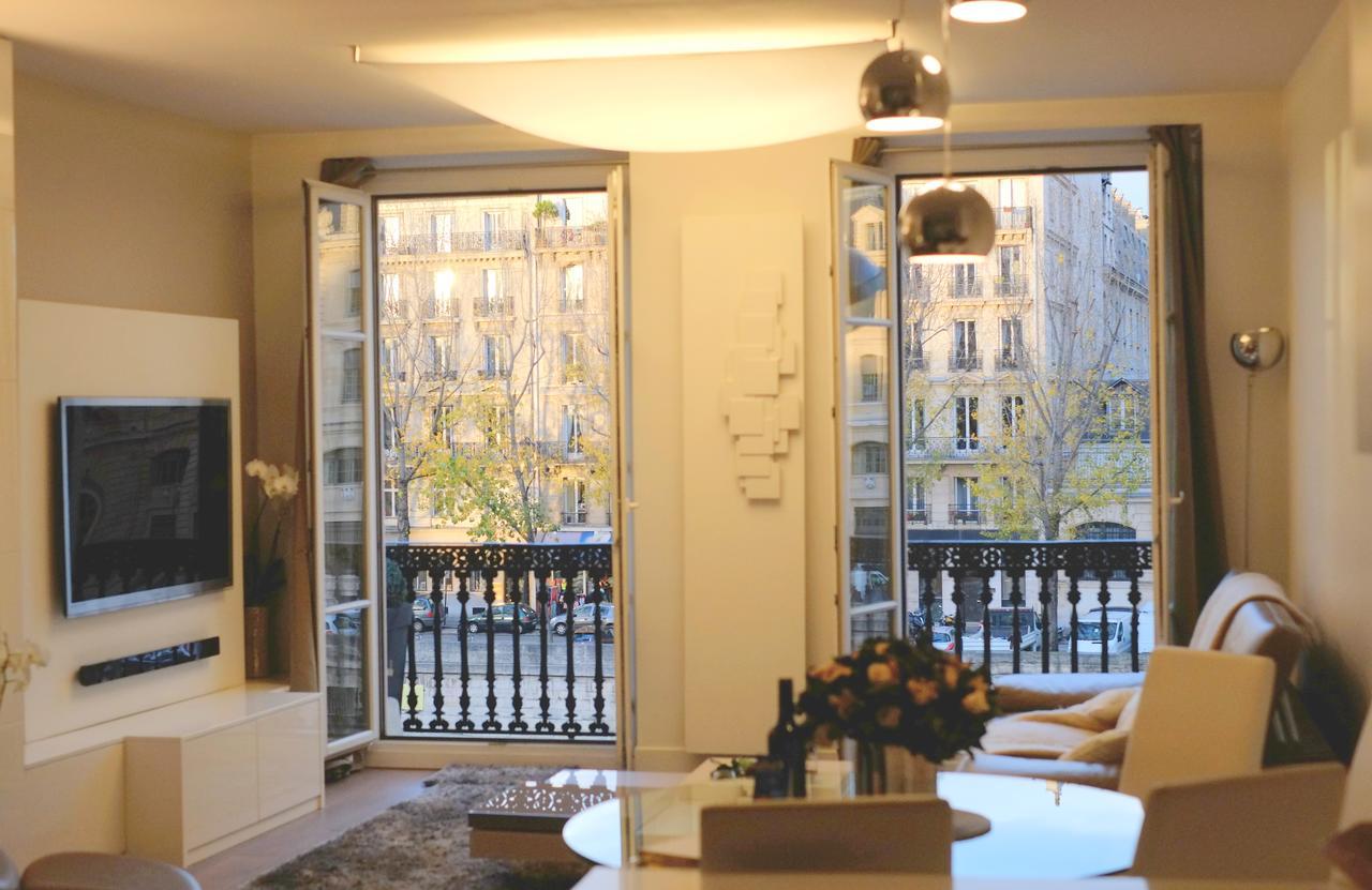 Two Bedroom Luxury Apartment - Balcony With View Of Notre Dame 巴黎 外观 照片