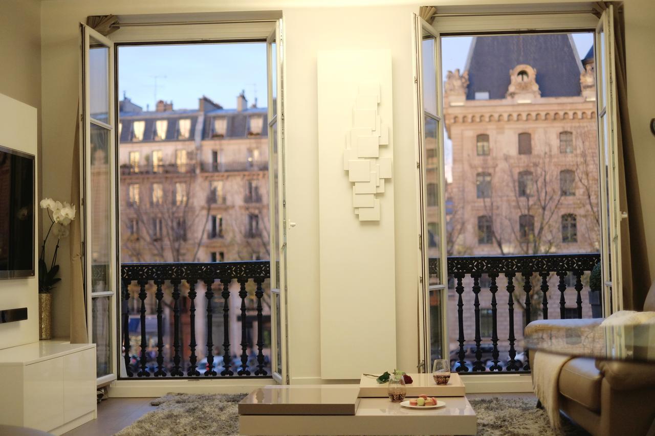 Two Bedroom Luxury Apartment - Balcony With View Of Notre Dame 巴黎 外观 照片