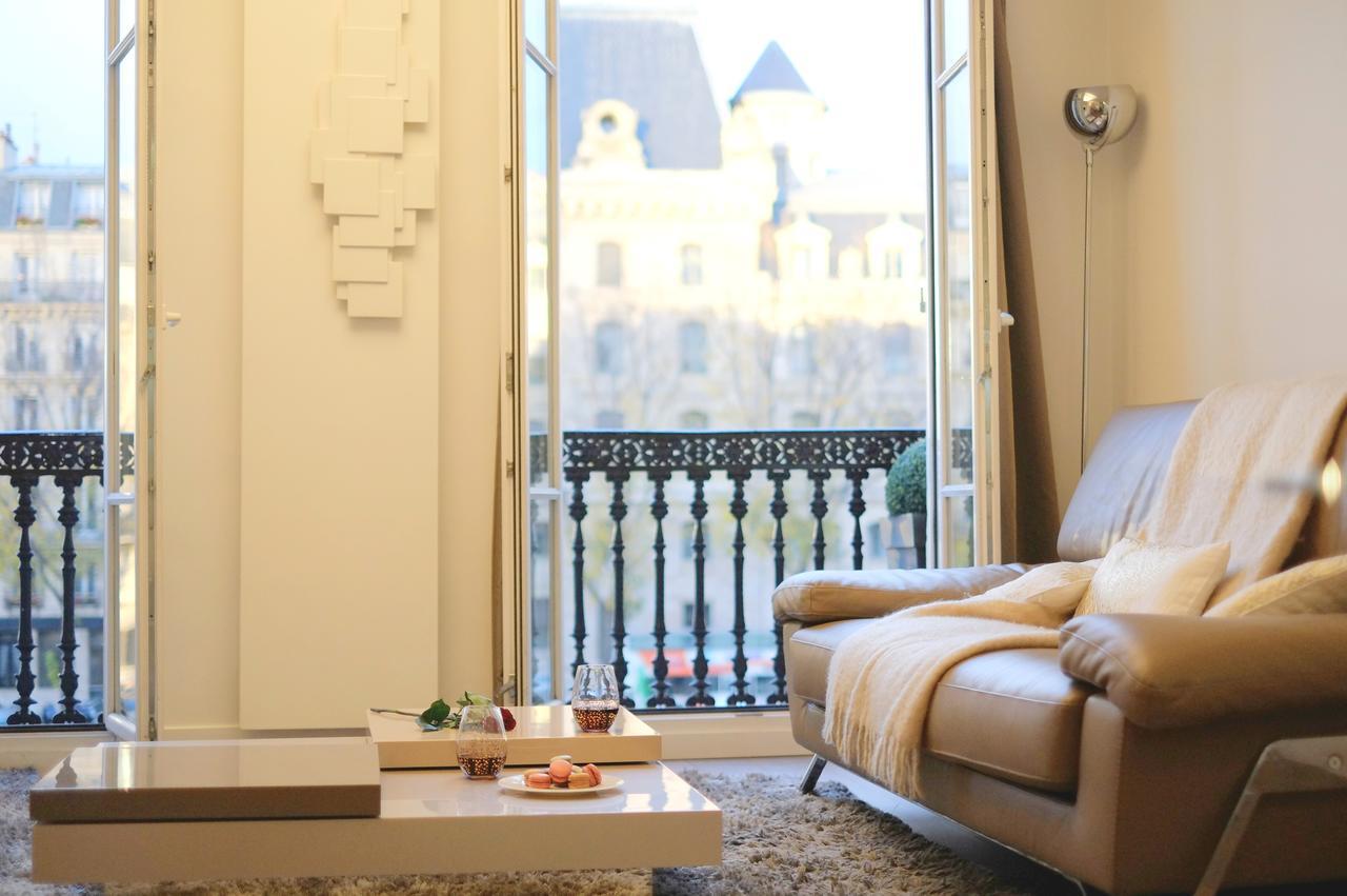 Two Bedroom Luxury Apartment - Balcony With View Of Notre Dame 巴黎 外观 照片